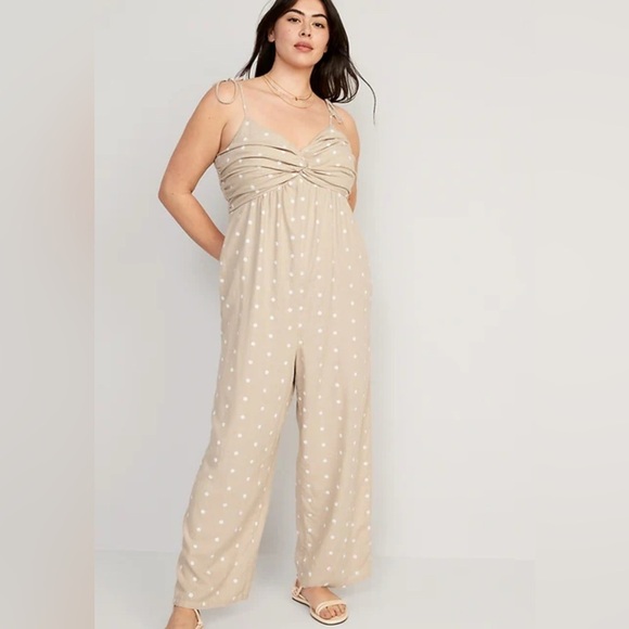 Beige Polka Dot Jumpsuit - Old Navy - NWT - Size 3X - Picture 1 of 8